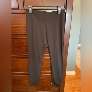 Everlane perform legging, Size L